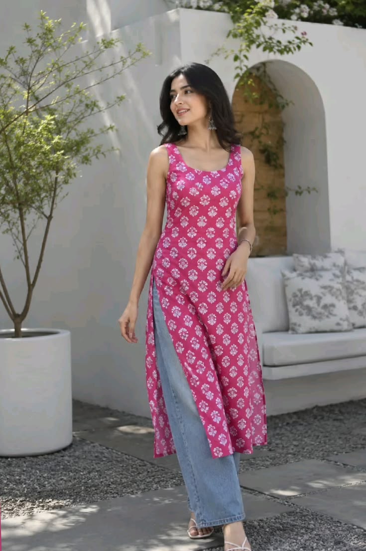 Bhavna Chikankari Tunic