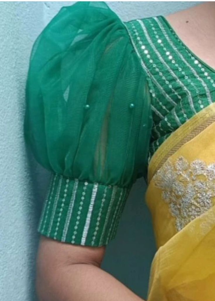 Eshani Off-Shoulder Blouse